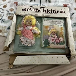 Vintage Storybook Punchkins “Mary Mary Quite Contrary” Doll Set – Punch-N-Play